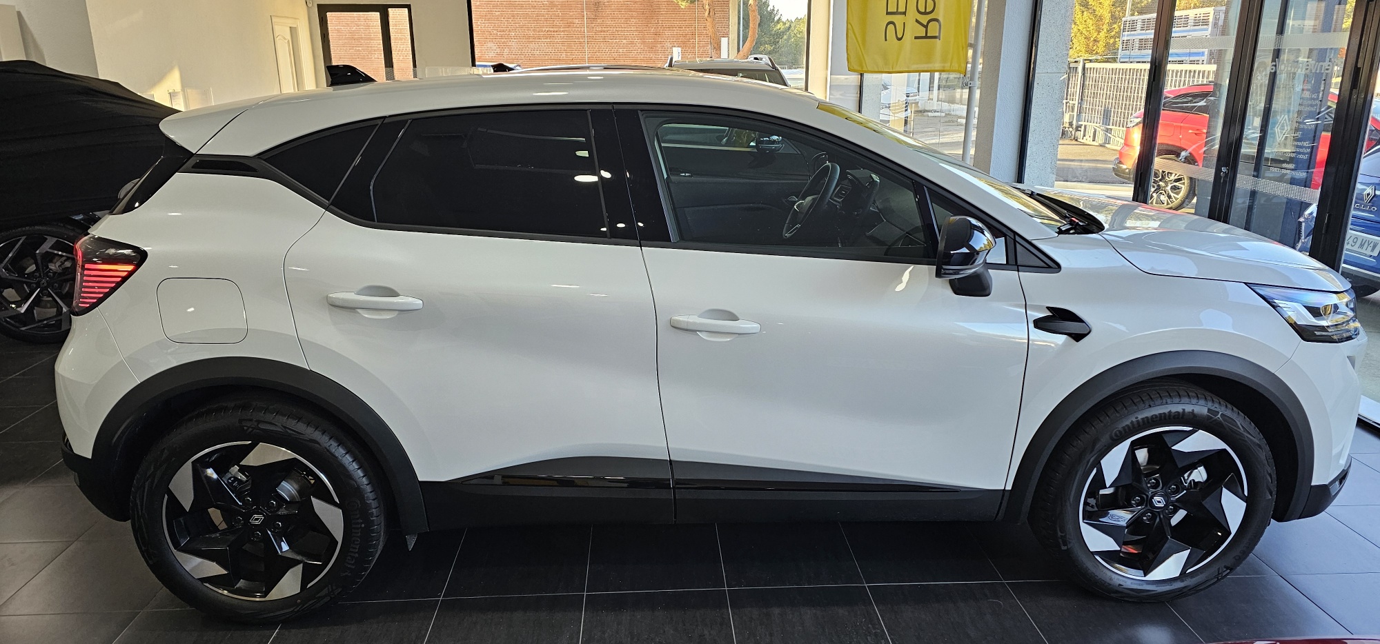 Renault Captur TECHNO E-TECH 117KW 160CV miniatura 22